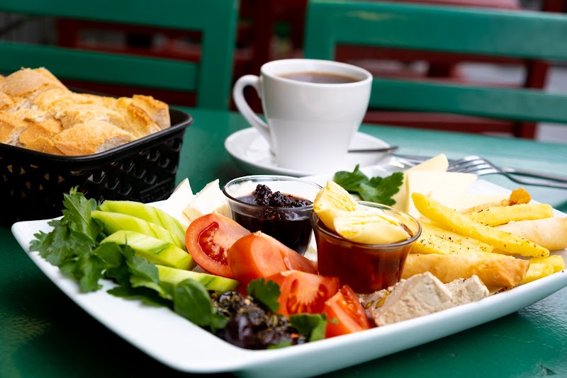 Mevlana El Madine - Image 2 - Batumi, Georgia